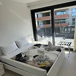Izabel Апартаменты *